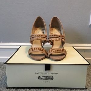 Leon MAX Evan Woven Leather Heels Beige